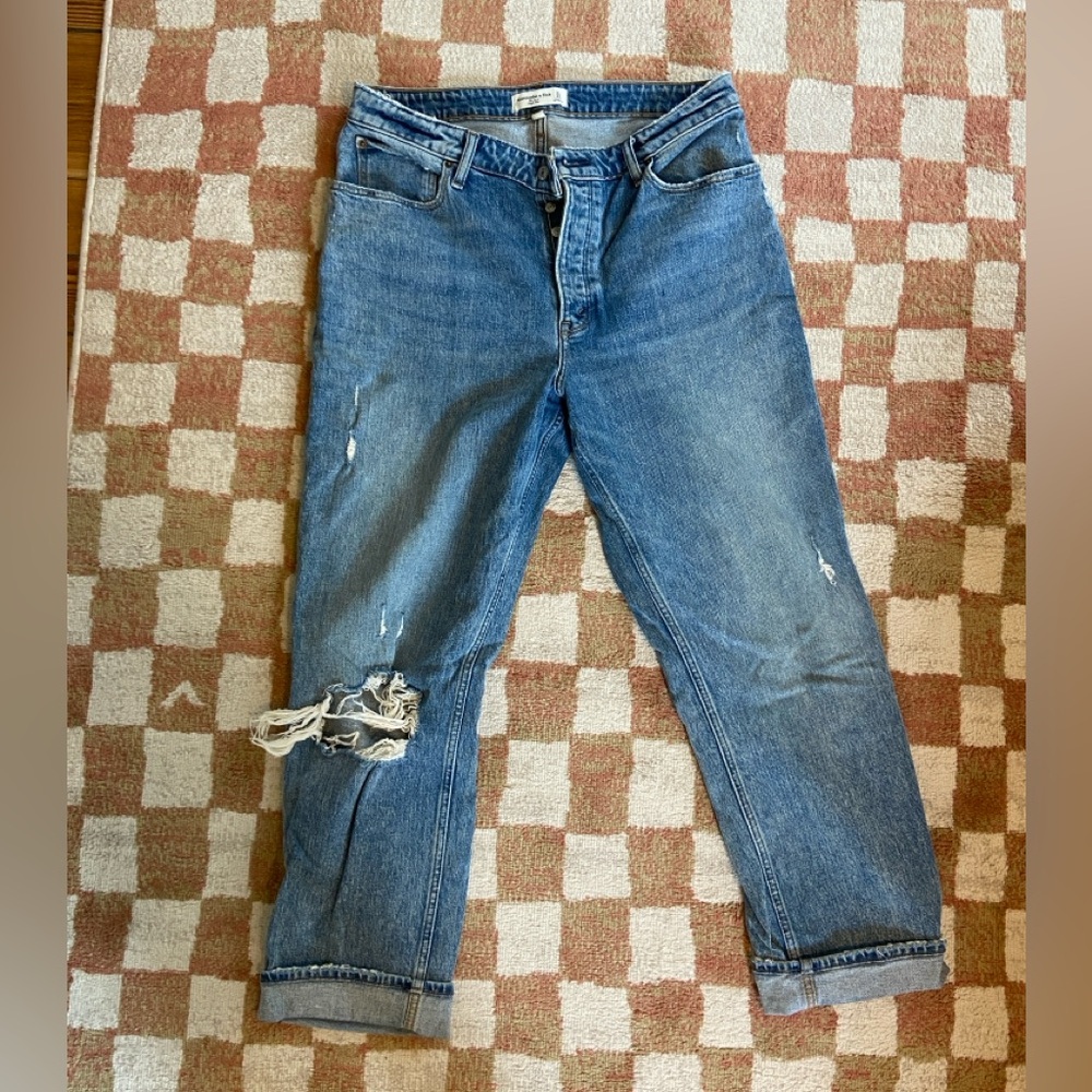 Abercrombie The Dad High Rise Medium Wash